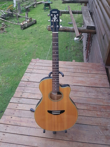 Guitarra Electroacustica Yamaha Apx4