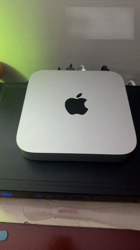 Mac Mini 2020 512 Gb A2348 Como Nuevo.