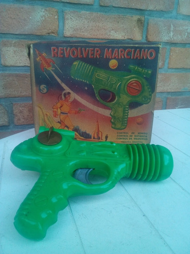 Antiguo Revolver Marciano En Caja Años 50 Ind.ar.g Verde