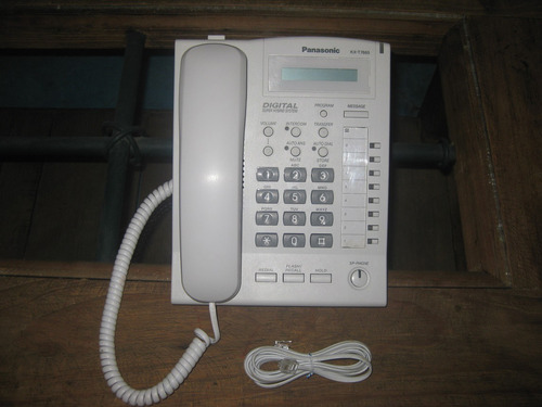 Teléfono Digital Panasonic Kx-t7665 Conmutador Tda Sin Base 