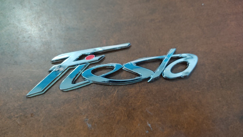 Emblema Insignia Letras Ford Fiesta Titanium 2013 2014 2015 Foto 6