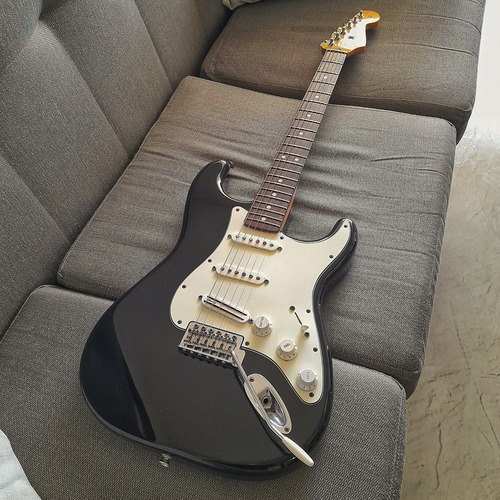 Guitarra Fender Stratocaster Standard México 2012 Black