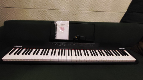 Piano Digital Alesis Recital Premium 