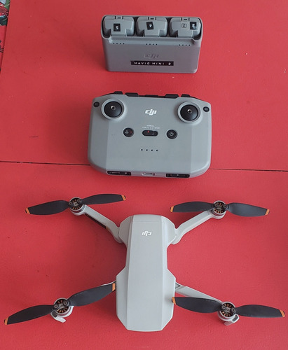 Mavic Mini 2 Fly More Combo.