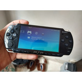 Psp Hermosa Excelente Estado Original + Cargador