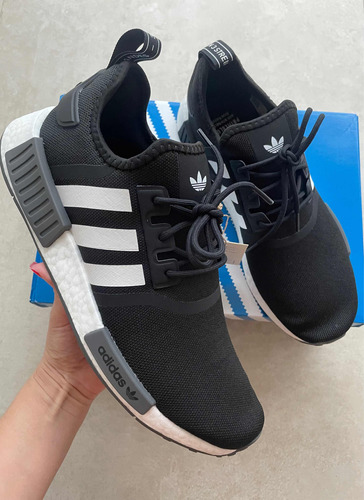 Tênis Nmd R1 Preto Primeblue  Tamanho 42