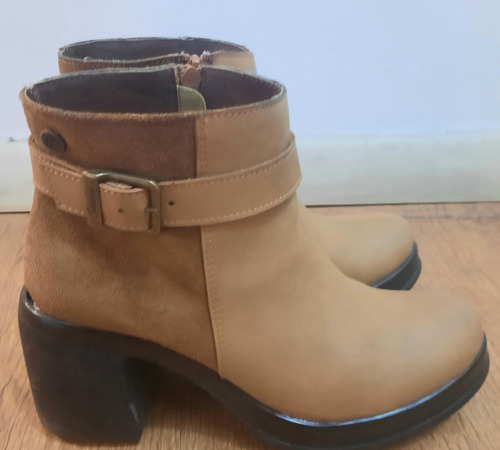 Botas Color Suela Talle 38