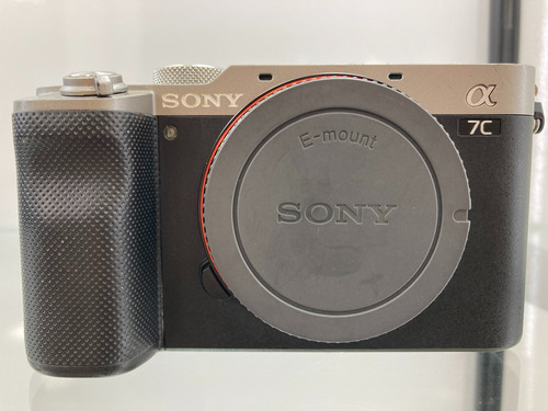 Câmera Sony Alpha A7c Full-frame 4k Corpo + Nf-e Seminova 