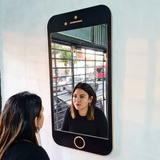 Espejo Moderno En Forma De iPhone. 45x90cm. Únicos Fabricant