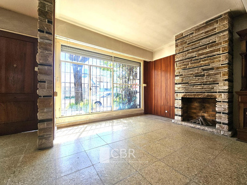 Ph Tipo Casa A Reciclar Con Gran Potencial! Muy Luminoso! Gran Terraza Y Quincho! - Imagen 4
