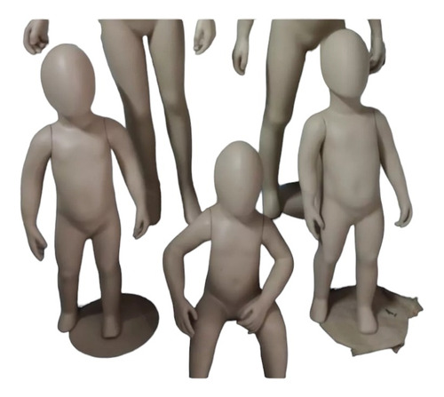 Maniquies De Niño Talle 2 Y 4 Y Sentaditos De 2 Años