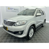     Toyota   Fortuner    At 2.7   4x2  2013
