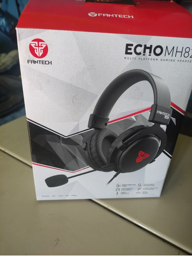 Audifono Gamer Fantech  Echomh82