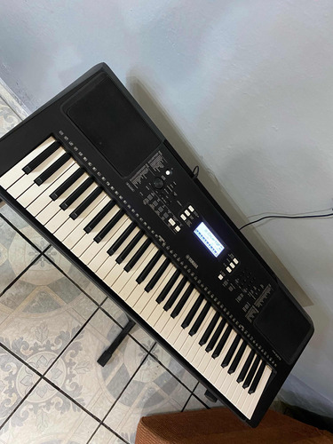 Teclado Musical Yamaha Psr-e373