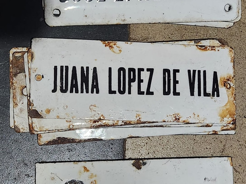 Cartel Antiguo Enlozado De Calle Juana Lopez De Vila