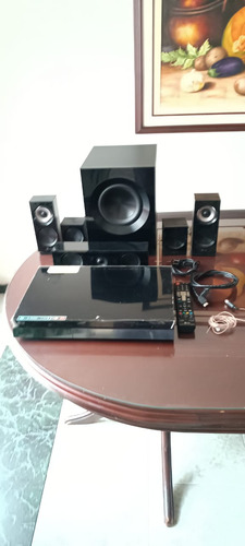   Blue-ray Home Theater Bh7220