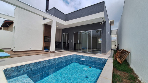 Casa Nova, Com Piscina Com Hidro E Iluminação, Sistema De Segurança, Internet, Pronta Para Morar