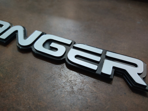 Emblema Insignia Ford Ranger Lateral Compuerta  Foto 6