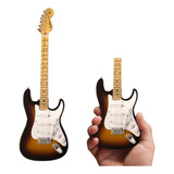 Mini Guitarra Fender Strat Brownie - Axe Heaven