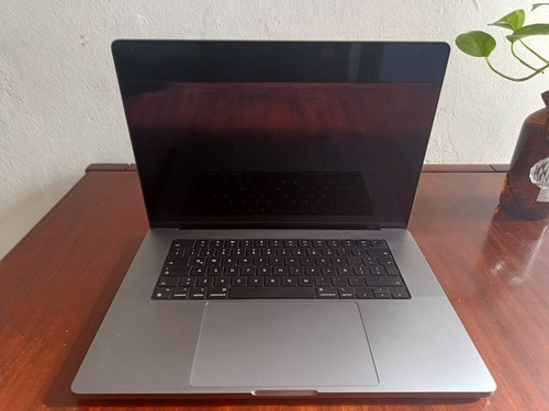 Apple Macbook Pro 16.2 Pulgadas M1 Pro 16ram 1tb