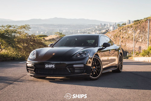 Porsche Panamera 2023