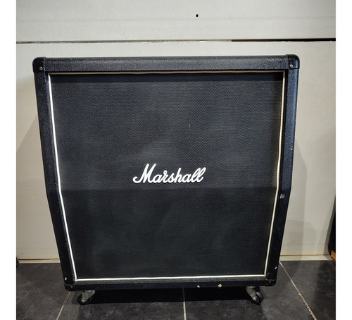 Caja Marshall 4x12 Mg412a Para Guitarra 120w Color Negro