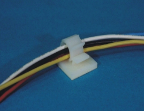 Grampa Sujeta Cables Dia 12,6mm C.adhesivo 3m X 10unid