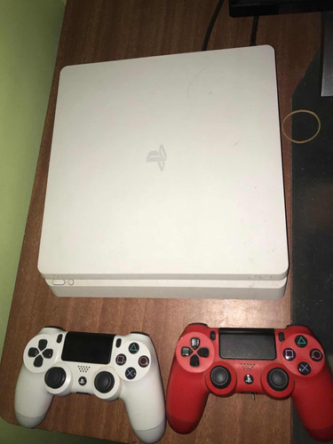 Playstation 4 Slim