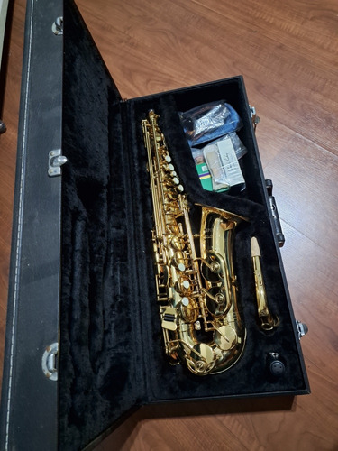 Saxofone Alto Jupiter 769 Estado De Zero 