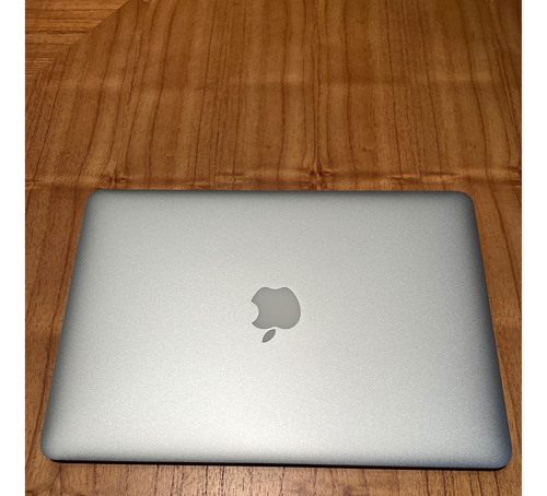 Apple Macbook Air Seminovo Impecável - Uso Muito Esporádico