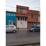 Se Vende Casa Con Bodega - Barrio Centenario 