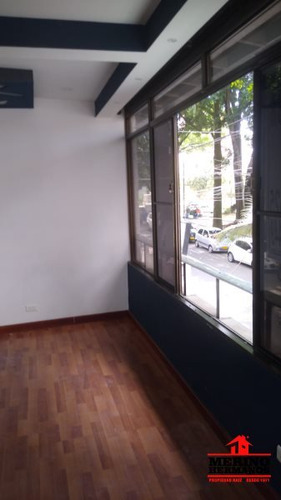 Local En Arriendo En Medellín - Laureles - Imagen 3