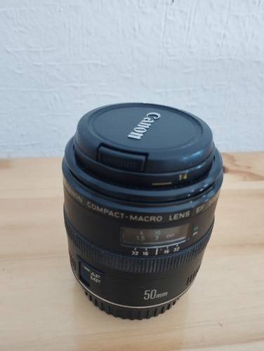 Lente Canon Ef 50mm F/1-2.5 Compact Macro