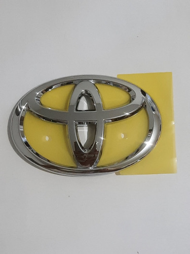 Insignia Logo Emblema Toyota Corolla/yaris Tapa Baul 2014/19 Foto 2