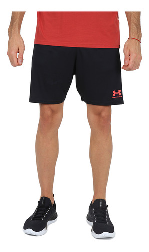 Short Entrenamiento Under Armour Challenger Knit Hombre