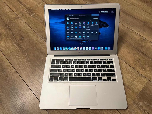 Mac Book Air (13 Inch, Mid 2012)