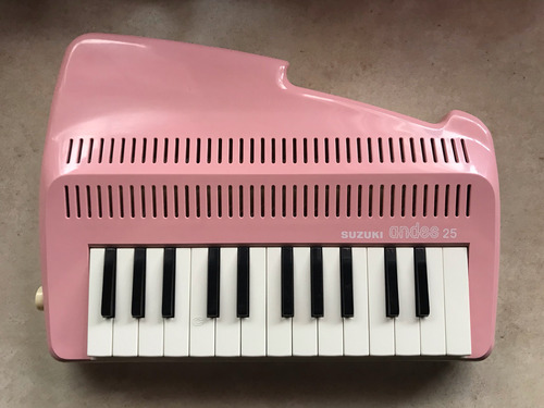 Melodica Suzuki Andes 25 Rosa Pastel Vintage