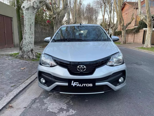 Toyota Etios 1.5 Xls Mt