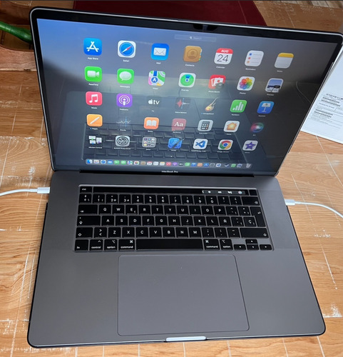 Apple Macbook Pro (16 Pulgadas)