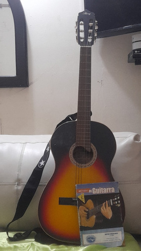 Guitarra Barata En Buen Estado Casi Sin Estrenar Con Factura