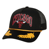 Mitchelle & Ness Gold Leaf Trucker Chicago Bulls