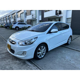 Hyundai Accent 2014 1.6l 5 P