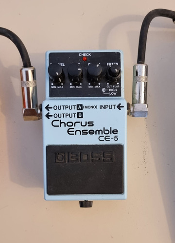 Pedal De Efeito Boss Chorus Ensemble Ce-5  Azul-celeste