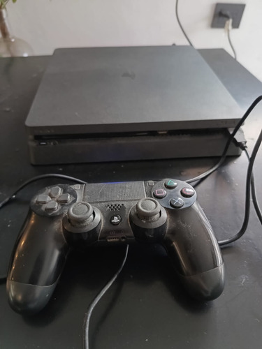 Playstation 4 Ps4 Sony Slim 1 Tb + 1 Jostick + 31 Juegos 