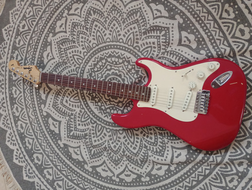 Guitarra Eléctrica Squier Stratocaster 50 Aniver. China