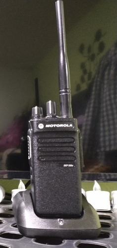 Radio Portátil Vhf Digital Motorola Dep 550e 