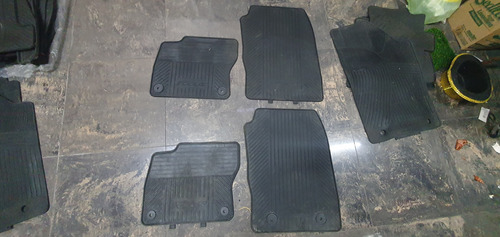 Cubre Alfombras Ford Focus S/ Delanteras