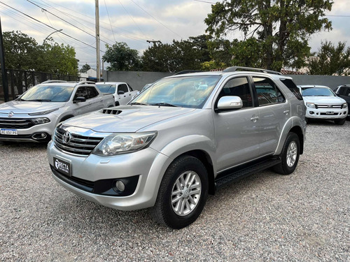 Toyota Hilux Sw4 2012 3.0 Srv Cuero I 171cv 4x4 4at