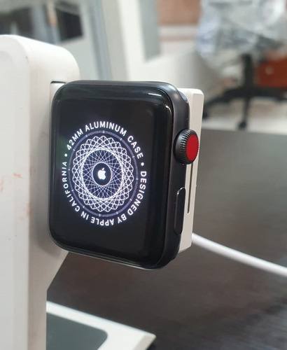 Apple Watch (gps+cellular) Series 3 42mm A1861 Usado