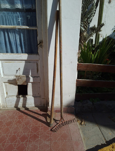 Antiguo Par De Rastillo, Azada Jardin A Reparar Leer